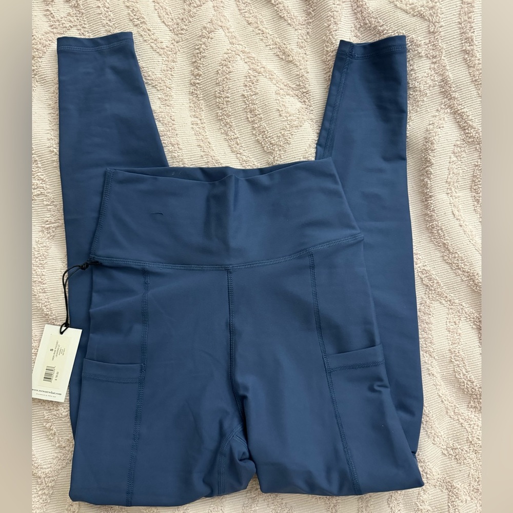 We wore what high rise leggings with pockets size small new with tags